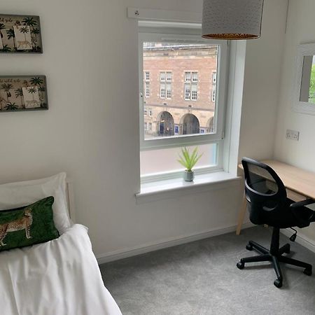 Holyrood Duplex 3- Bedrooms Apartment エディンバラ エクステリア 写真